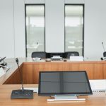 Smart meeting room dengan teknologi otomatisasi ruang rapat modern