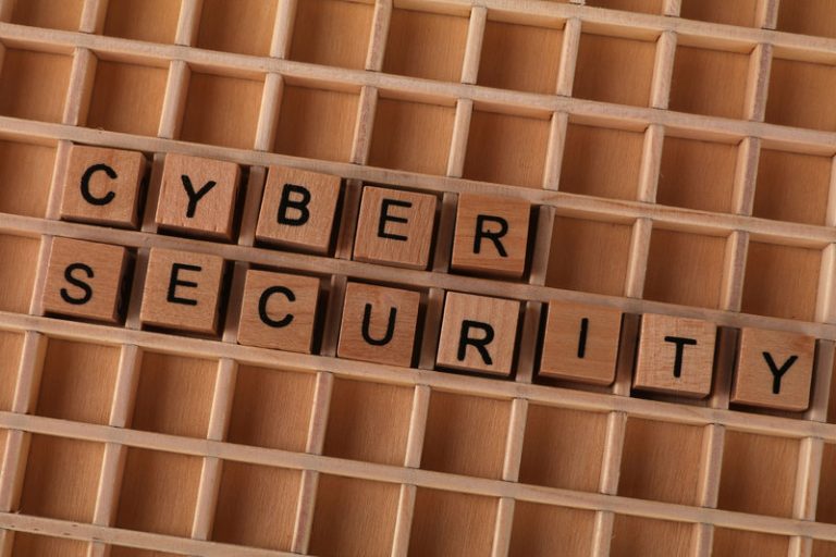 Firewall untuk melindungi jaringan perusahaan