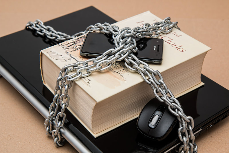 Cyber insurance untuk perlindungan finansial bisnis
